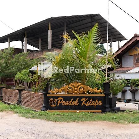 Pondok Kelapa Homestay Lampung Mitra Reddoorz Bandar Lampung Esterno foto