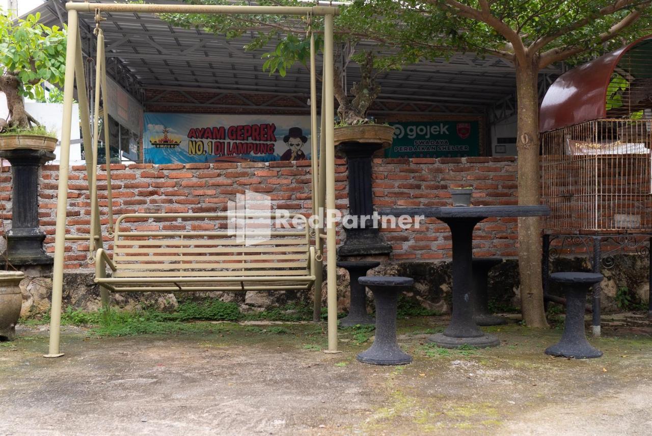 Pondok Kelapa Homestay Lampung Mitra Reddoorz Bandar Lampung Esterno foto